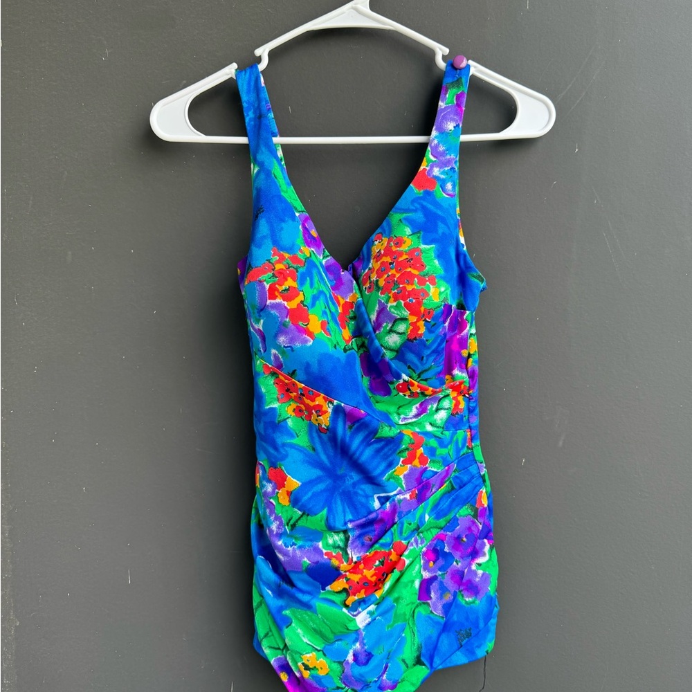 Vintage Roxanne Bra Sized Floral One Piece Swimsuit Tropical 90s